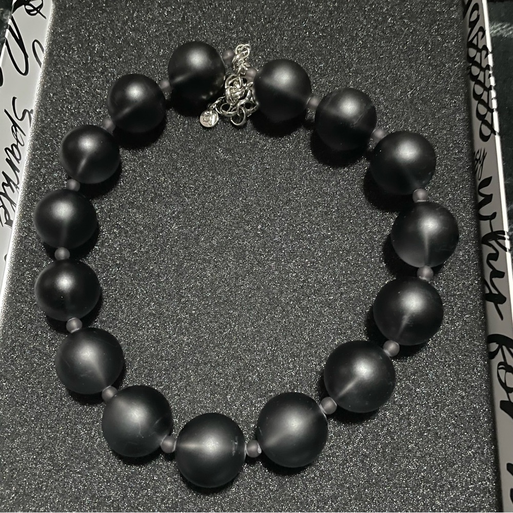 Sassy Jones Dina Collar Blk